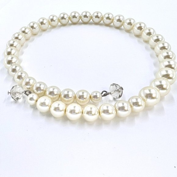 Simple Faux White Pearl Wrap 14” Choker Necklace w/ Clear Crystal Accent Beads - Picture 6 of 7